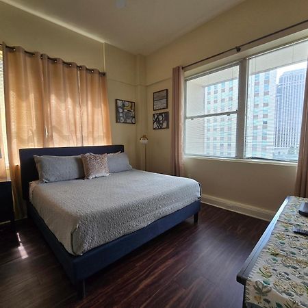 Amazing Condos Beautiful View 2 Blocks To French Quarter, Small Rooftop Pool, Gym, Seanger Theater, Super Dome, And Bourbon St Nueva Orleans Habitación foto