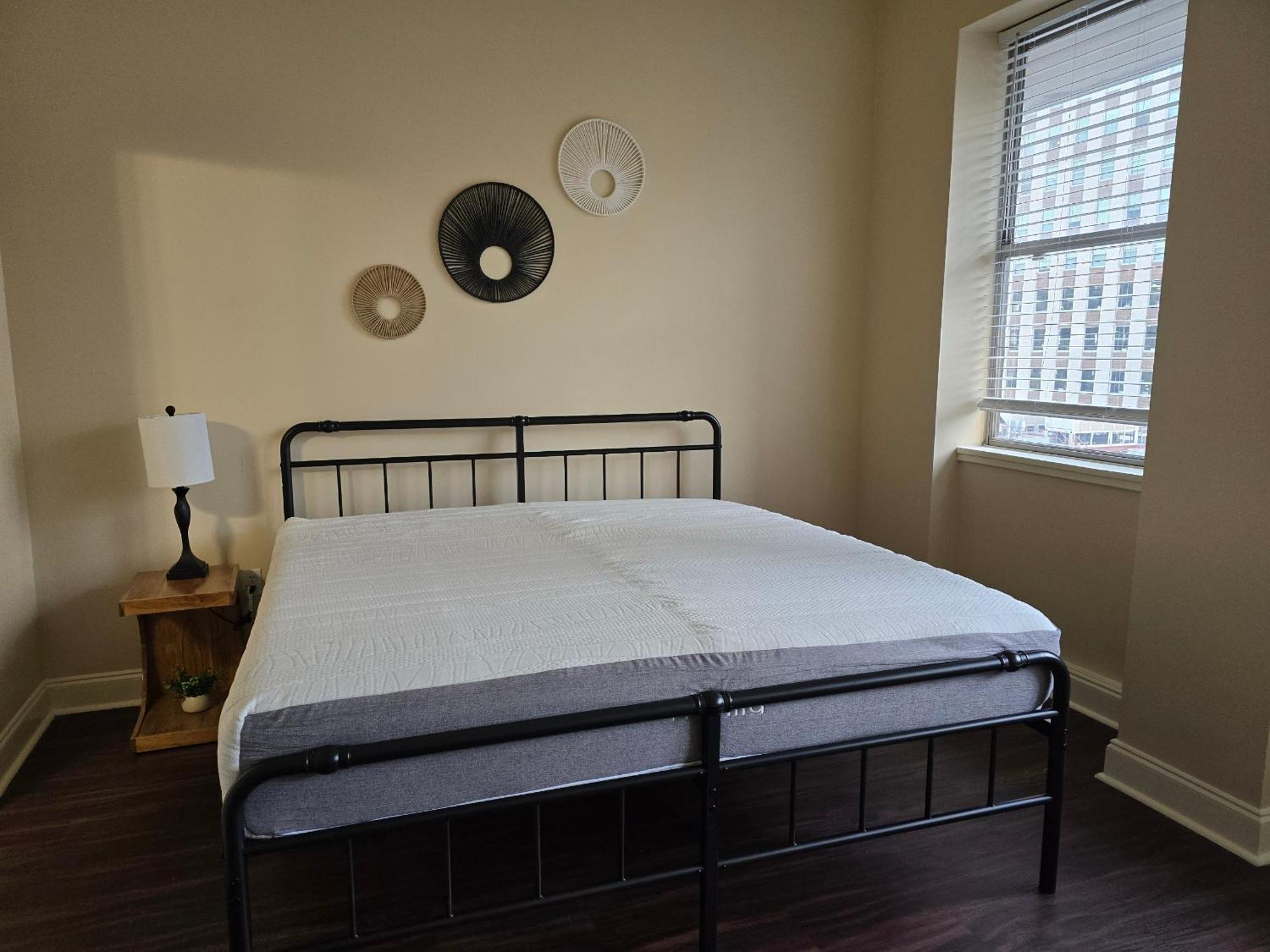 Amazing Condos Beautiful View 2 Blocks To French Quarter, Small Rooftop Pool, Gym, Seanger Theater, Super Dome, And Bourbon St Nueva Orleans Habitación foto