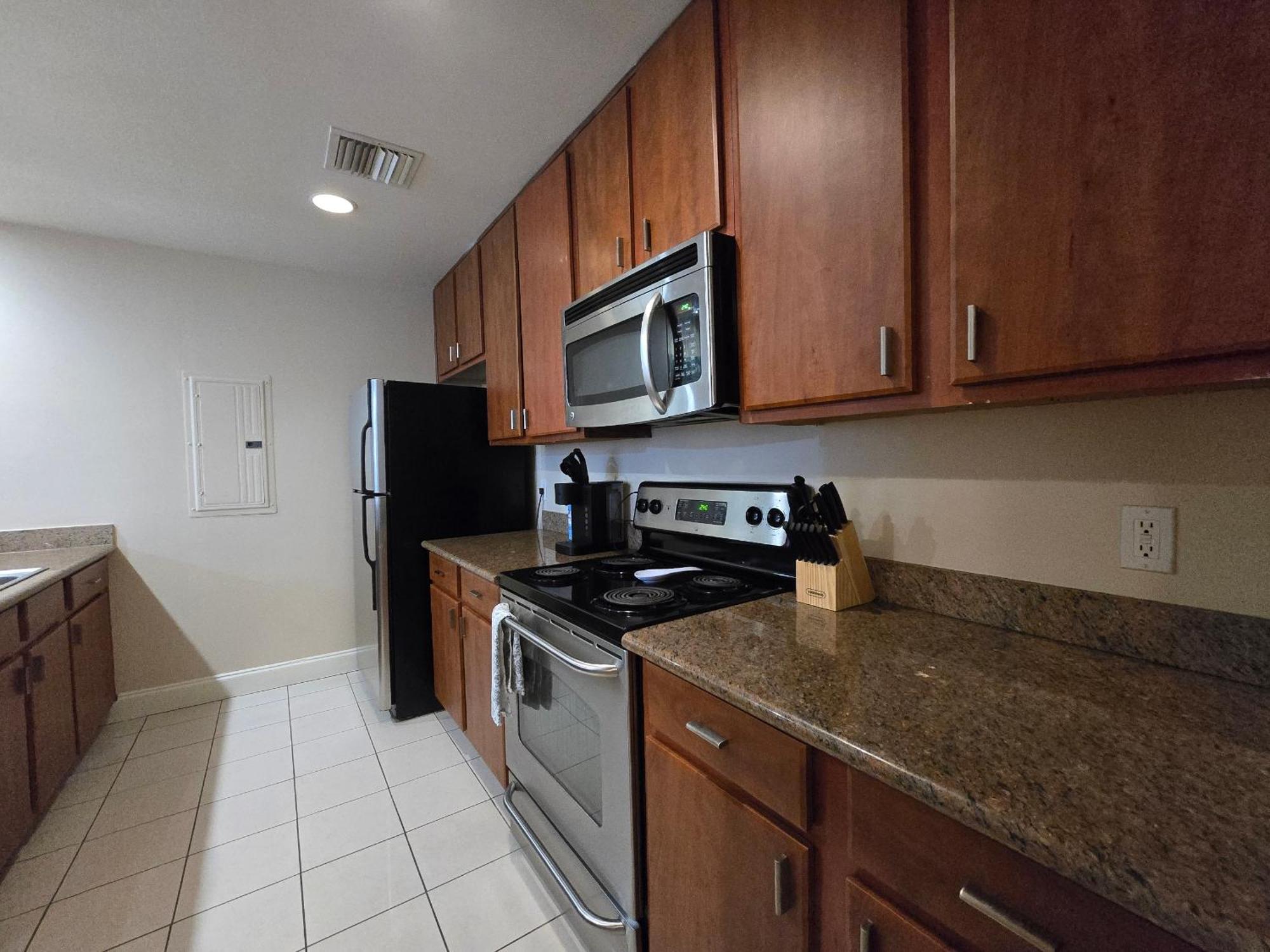 Amazing Condos Beautiful View 2 Blocks To French Quarter, Small Rooftop Pool, Gym, Seanger Theater, Super Dome, And Bourbon St Nueva Orleans Habitación foto