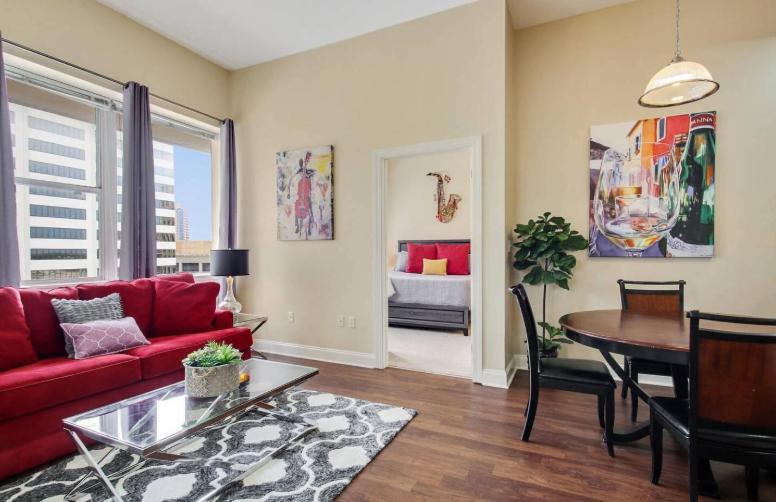 Amazing Condos Beautiful View 2 Blocks To French Quarter, Small Rooftop Pool, Gym, Seanger Theater, Super Dome, And Bourbon St Nueva Orleans Exterior foto