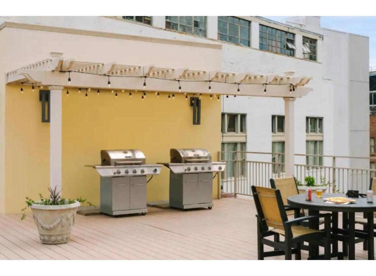 Amazing Condos Beautiful View 2 Blocks To French Quarter, Small Rooftop Pool, Gym, Seanger Theater, Super Dome, And Bourbon St Nueva Orleans Exterior foto