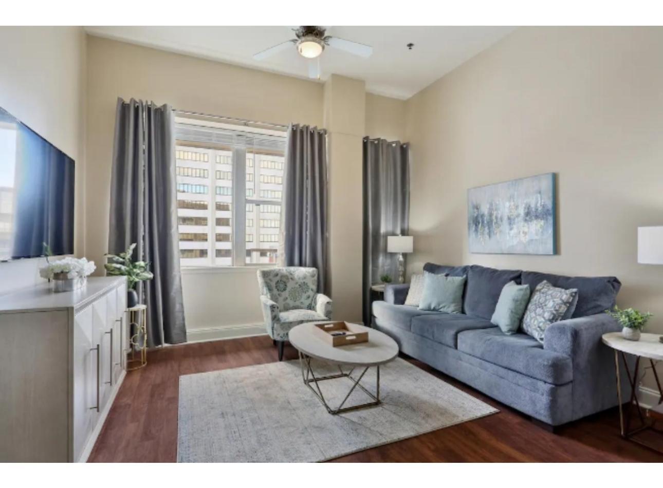 Amazing Condos Beautiful View 2 Blocks To French Quarter, Small Rooftop Pool, Gym, Seanger Theater, Super Dome, And Bourbon St Nueva Orleans Habitación foto