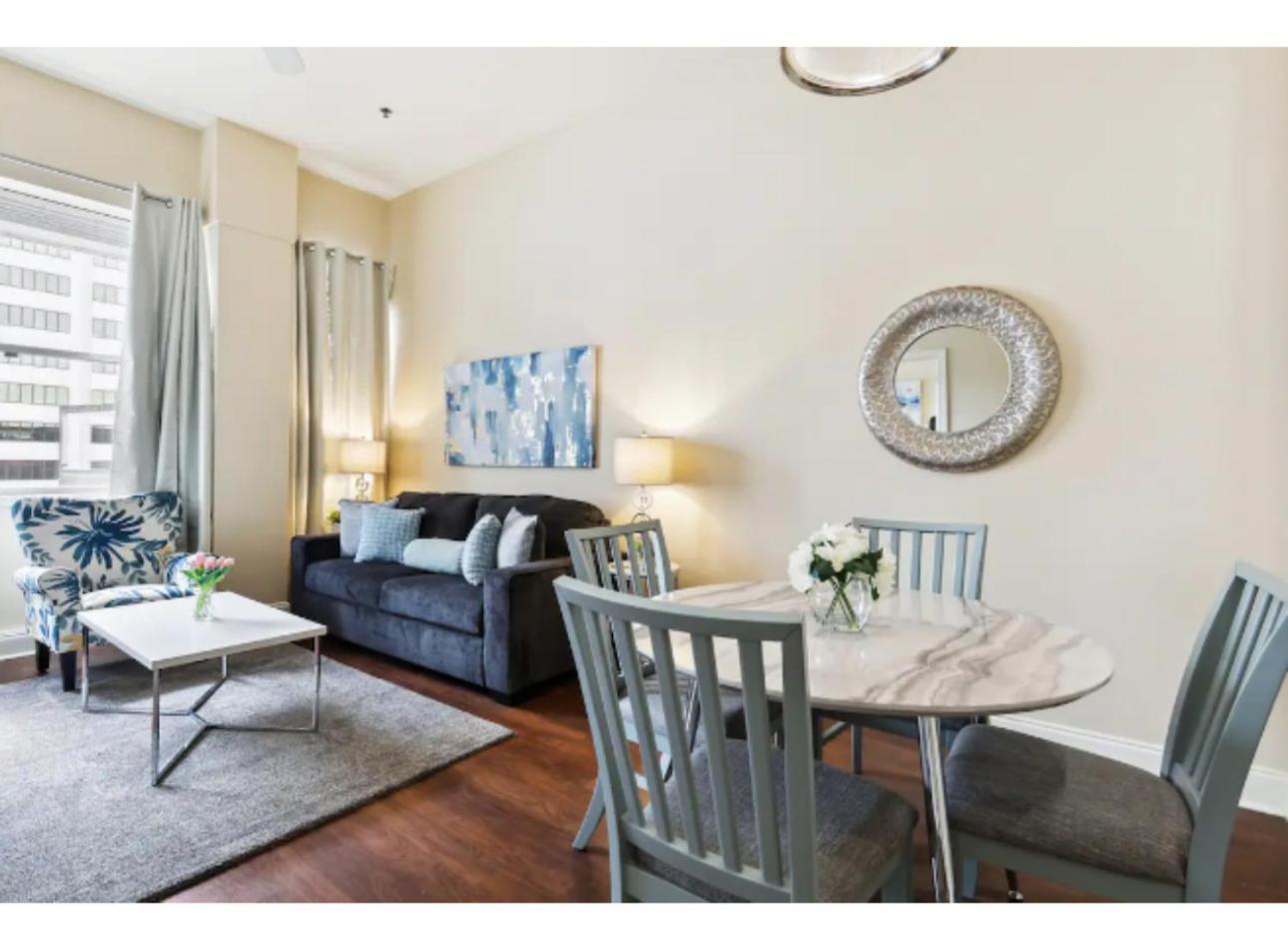 Amazing Condos Beautiful View 2 Blocks To French Quarter, Small Rooftop Pool, Gym, Seanger Theater, Super Dome, And Bourbon St Nueva Orleans Habitación foto